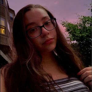 Meet your Posher, Mia